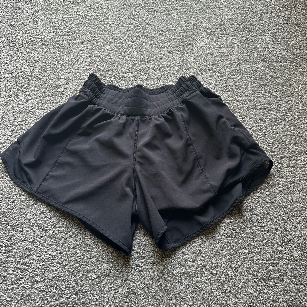 black 4 inch lululemon shorts
